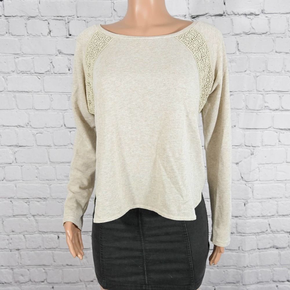 Sun & Shadow taupe knit sweater